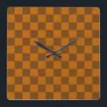 Braune Beige Markierter Block Print Quadratische Wanduhr<br><div class="desc">Licht und dunkelbraune Beige Kegelkarosserie Print Moderne Oberflächenmuster Design</div>