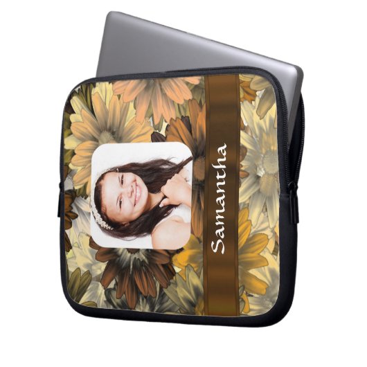 Braune Blumenvorlage Laptopschutzhülle (Vorderseite Links)