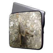 Braune Field-Cricket-Notebook-Tasche Laptopschutzhülle (Vorderseite Links)