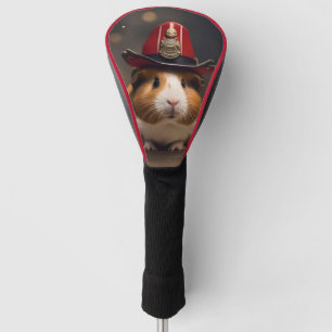 Braune Guinea, die einen Fireman-Hut trägt, Golf Headcover