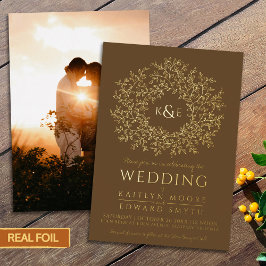 Braune handgezeichnete Blatt-Monogramm-Art Goldhoc Folieneinladung