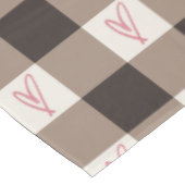 Braune Herz-Gingham-Tischdecke Tischdecke (Schrägansicht)