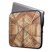 Braune Holzdecke Laptopschutzhülle (Vorderseite Links)