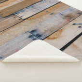 Braune Holzwand Sherpadecke (3/4)