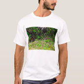 Braune Kaninchen in Grasfotografie T-Shirt (Vorderseite)