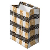 Braune Karierte Karo-Muster Mittlere Geschenktüte (Vorderseite Schrägansicht)