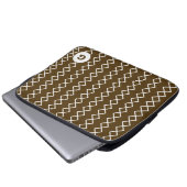 Braune Monogramm-Geometrie-Laptoptasche Laptopschutzhülle (Vorne Knopf)