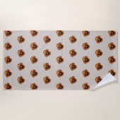 Braune Pansy Blume Nahtloses Muster auf Strandtuch (Vorderseite)