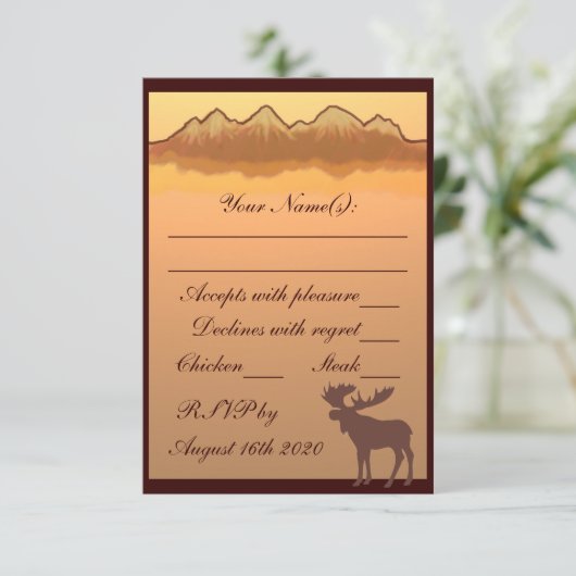 Braune RSVP-Karten für Bergreflektionen Einladung (Stehend Vorderseite)