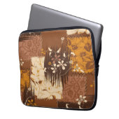 braune Schwarz-weiße Blume Laptopschutzhülle (Vorderseite Links)