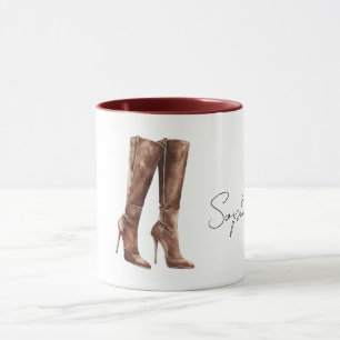 Braune Stiefel mit hohen Absätzen Tasse