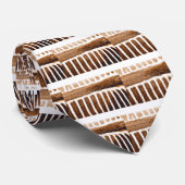 Braune Streifen_ Krawatte (Gerollt)