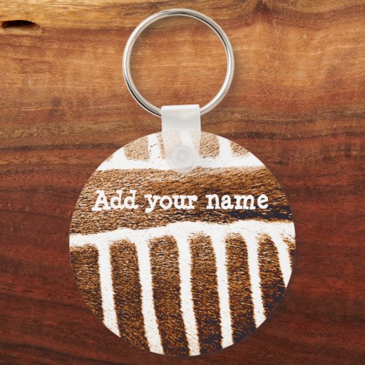 Braune Streifen_ Schlüsselanhänger (Vorderseite)