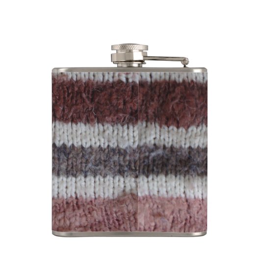 braune Stripteppiche Vintages Design Flachmann (Rückseite)