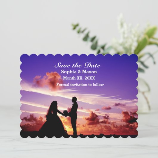 Bräune und Bräutigam im Sonnenuntergang Save the D Einladung (Stehend Vorderseite)