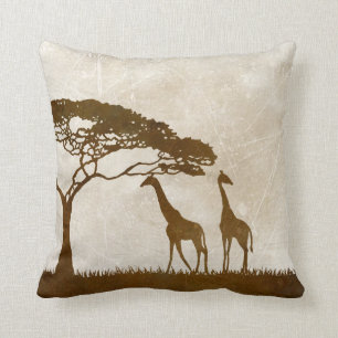 Braune und elfenbeinfarbene afrikanische Giraffen- Kissen