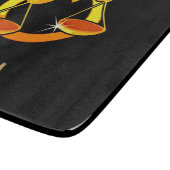 Braune und goldene Libra-Tierzeichen schwarz Schneidebrett (Ecke)