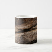 Braune und graue Felsformation Kaffeetasse (Mittel)