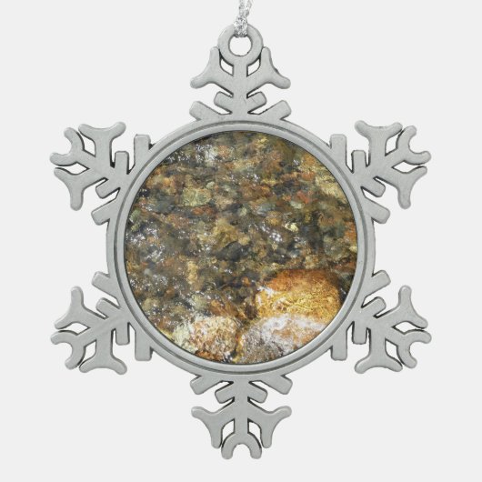 Braune und graue, natürliche Abstrakte Kies Schneeflocken Zinn-Ornament (Vorderseite)