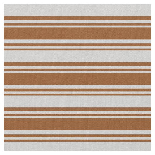 Braune und leichte graue Linien Stoff (Nahaufnahme)