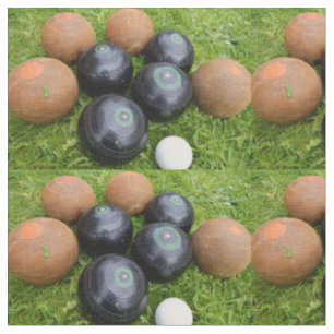 Braune und schwarze Rasenschalen, Stoff