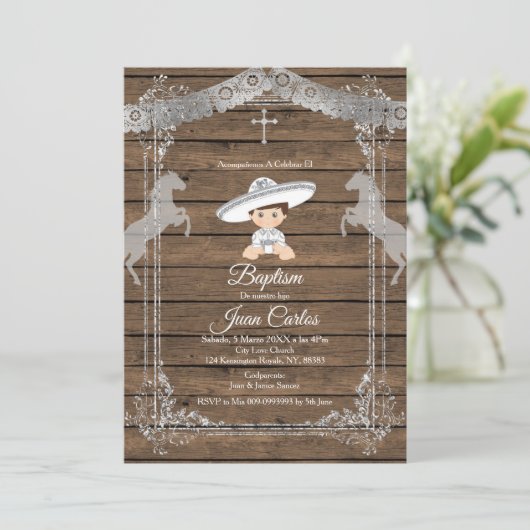 Braune und silberne mexikanische Taufe Charro Einl Einladung (Stehend Vorderseite)