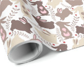 Braune und Tan-Kaninchen im weißen Oster Geschenkpapier (Rolleneckpunkt)