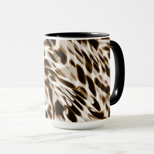 Braune Verdrehungen in Bewegung, dunkel und weiß Tasse (VorderseiteRechts)
