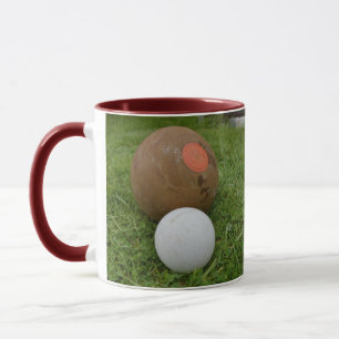 Braune Vintage-Rasen-Bowl und Jack Tasse