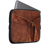 Braune Wildleder mit Gurte und Verschluss Laptopschutzhülle (Vorne Rechts)