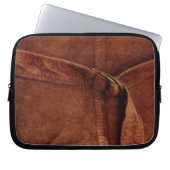 Braune Wildleder mit Gurte und Verschluss Laptopschutzhülle (Vorderseite)
