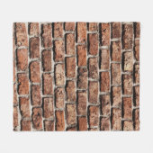 Braune Ziegelmauer bei Tageslicht Fleecedecke (Vorderseite (Horizontal))