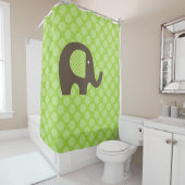 Brauner Elefant mit grünem Polka Dot Hintergrund Duschvorhang (Beispiel)