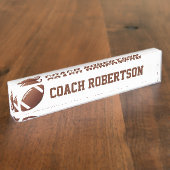 Brauner Fußball Geachteter Personalisierter Schrei Namensplakette (Seite)