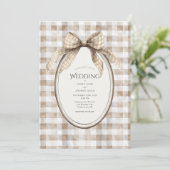 Brauner Gingham-Bogenrahmen Vintage-Hochzeit Einladung (Stehend Vorderseite)