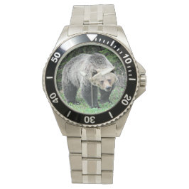 Brauner Grizzlybär beim Wald Armbanduhr