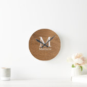 brauner Holzrahmen rustikales Namensmonogramm-Must Runde Wanduhr (Zuhause)