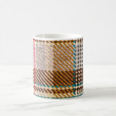 Brauner karierter Stoff, Schottische Wolle. Kaffeetasse (Mittel)