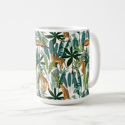 Brauner Leopard in tropischen, üppigen Dschungel-B Kaffeetasse (VorderseiteRechts)