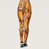 Brauner Löwenkopf Print 2 über Print Leggings (Rückseite)