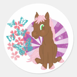 Brauner Pony mit Blume und Schmetterlingsaufkleber Runder Aufkleber