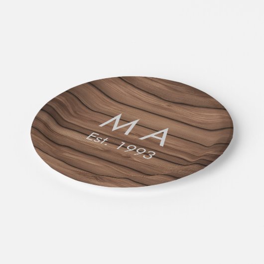 Brauner rustikaler Boho Anbringen des Namensbuchst Pappteller (Schrägansicht)