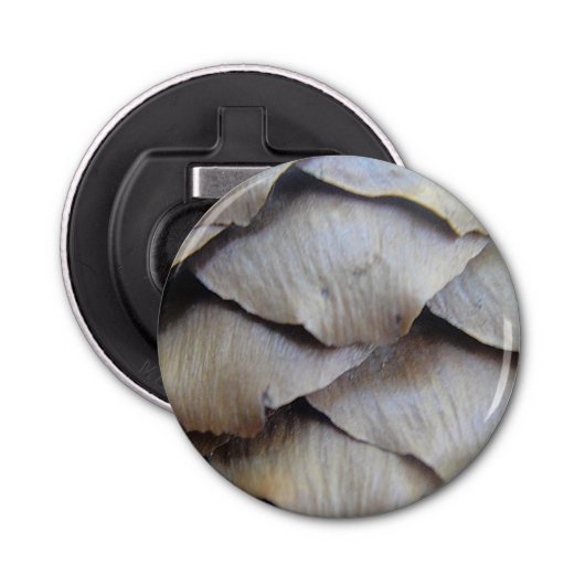 Brauner Tannenkegel Flaschenöffner (Vorderseite)