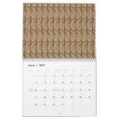 Brauner Teppich mit detailliertem Motivmuster mit Kalender (Mär 2027)