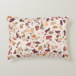 Brauner Terrazzo: vintage, trendiges Muster. Dekokissen