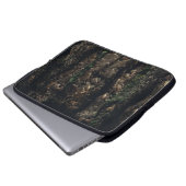 Brauner und schwarzer Baumstamm Laptopschutzhülle (Vorne Knopf)