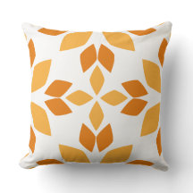 braunes Blumenkissen