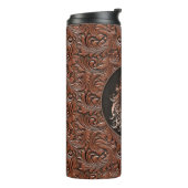Braunes Cowgirl mit Blumenmotiven aus Leder Thermosbecher (Nach links gedreht)