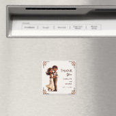 Braunes Ehepaar, frisch verheiratet, tanzt Gastges Magnet (In Situ (Geschirrspüler))