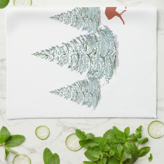 Braunes Hirsch unter schneebedeckten Spruce Trees Geschirrtuch (Gefaltet)